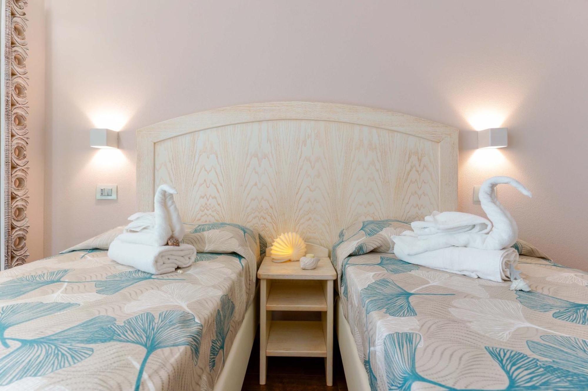 La Rosa Dei Venti Bed and Breakfast Villasimius Exteriör bild