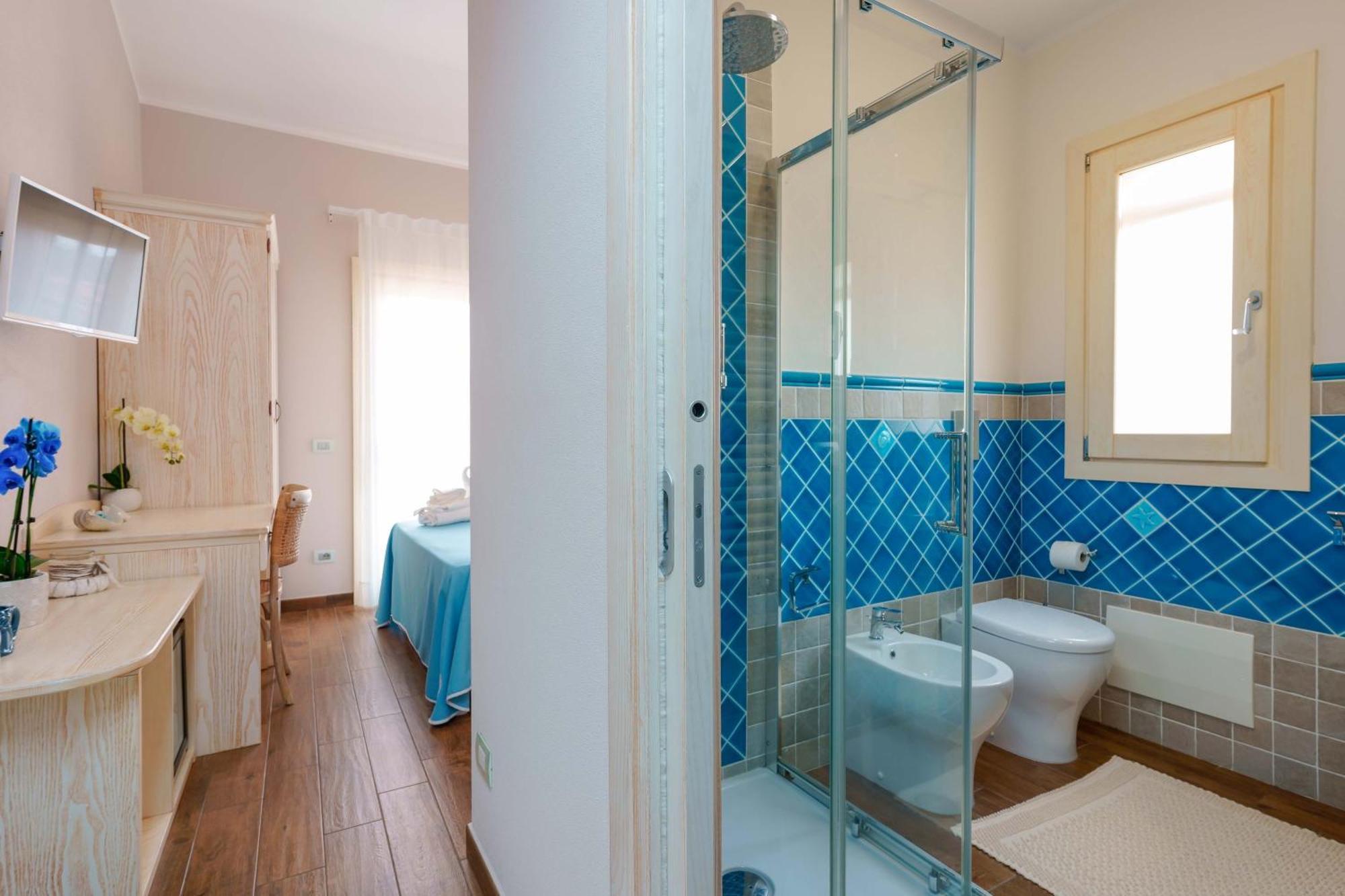 La Rosa Dei Venti Bed and Breakfast Villasimius Exteriör bild
