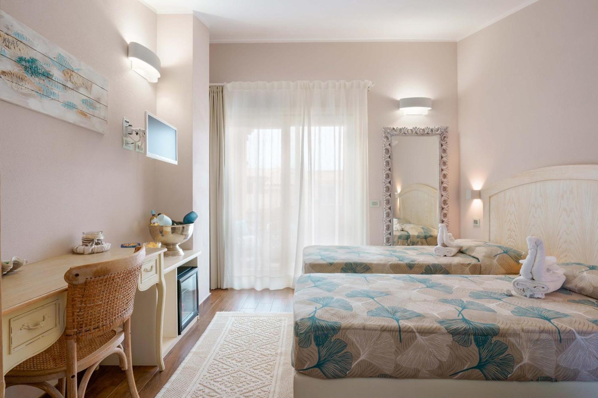La Rosa Dei Venti Bed and Breakfast Villasimius Exteriör bild