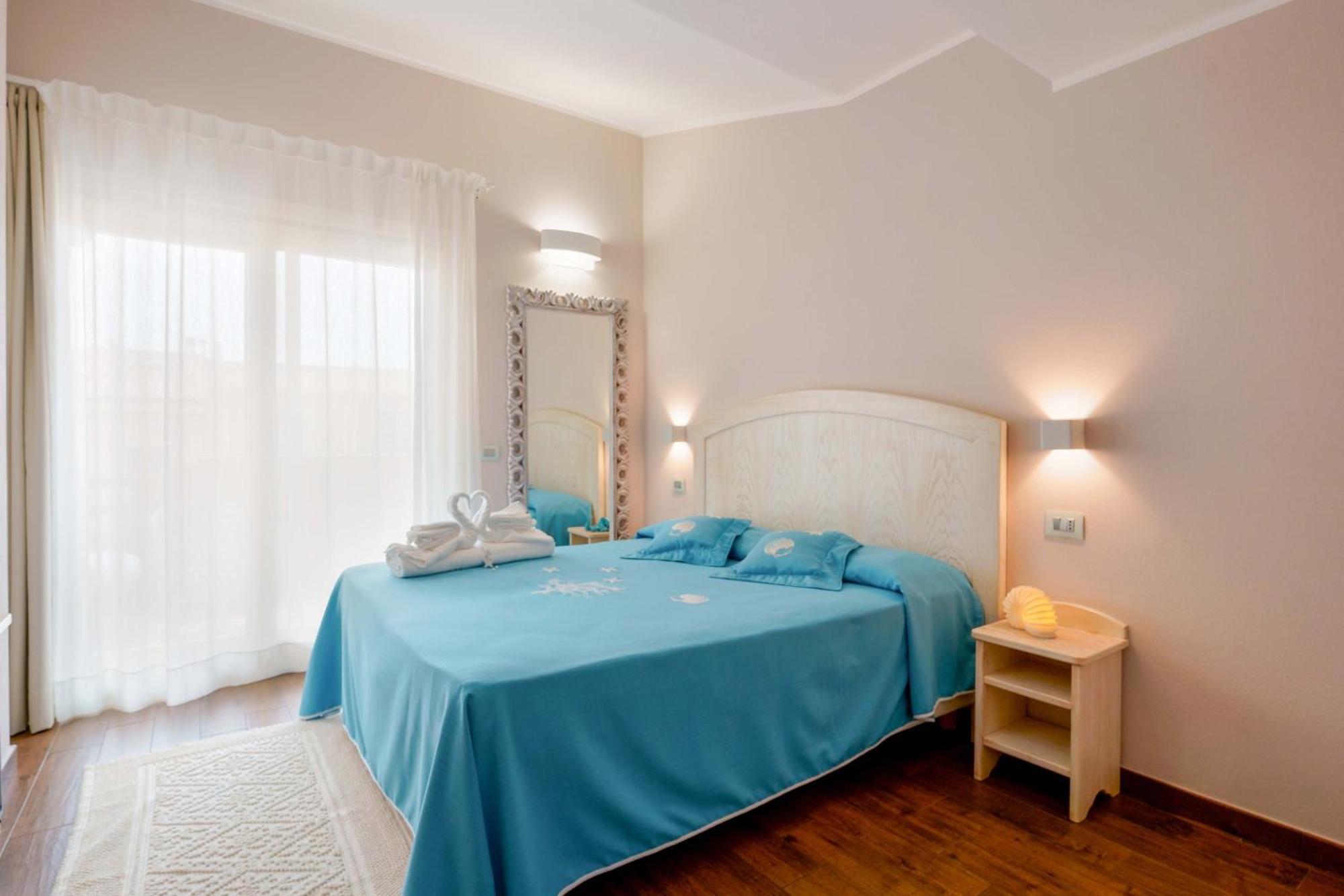 La Rosa Dei Venti Bed and Breakfast Villasimius Exteriör bild